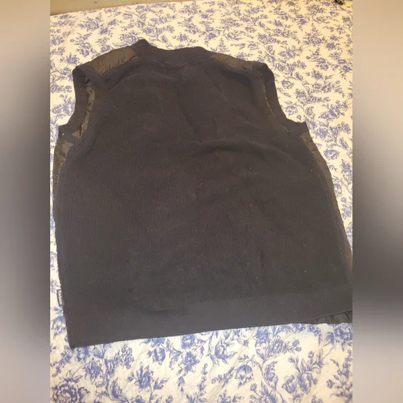 Cute Barbour puffy sweater vest - Picture 4 of 8